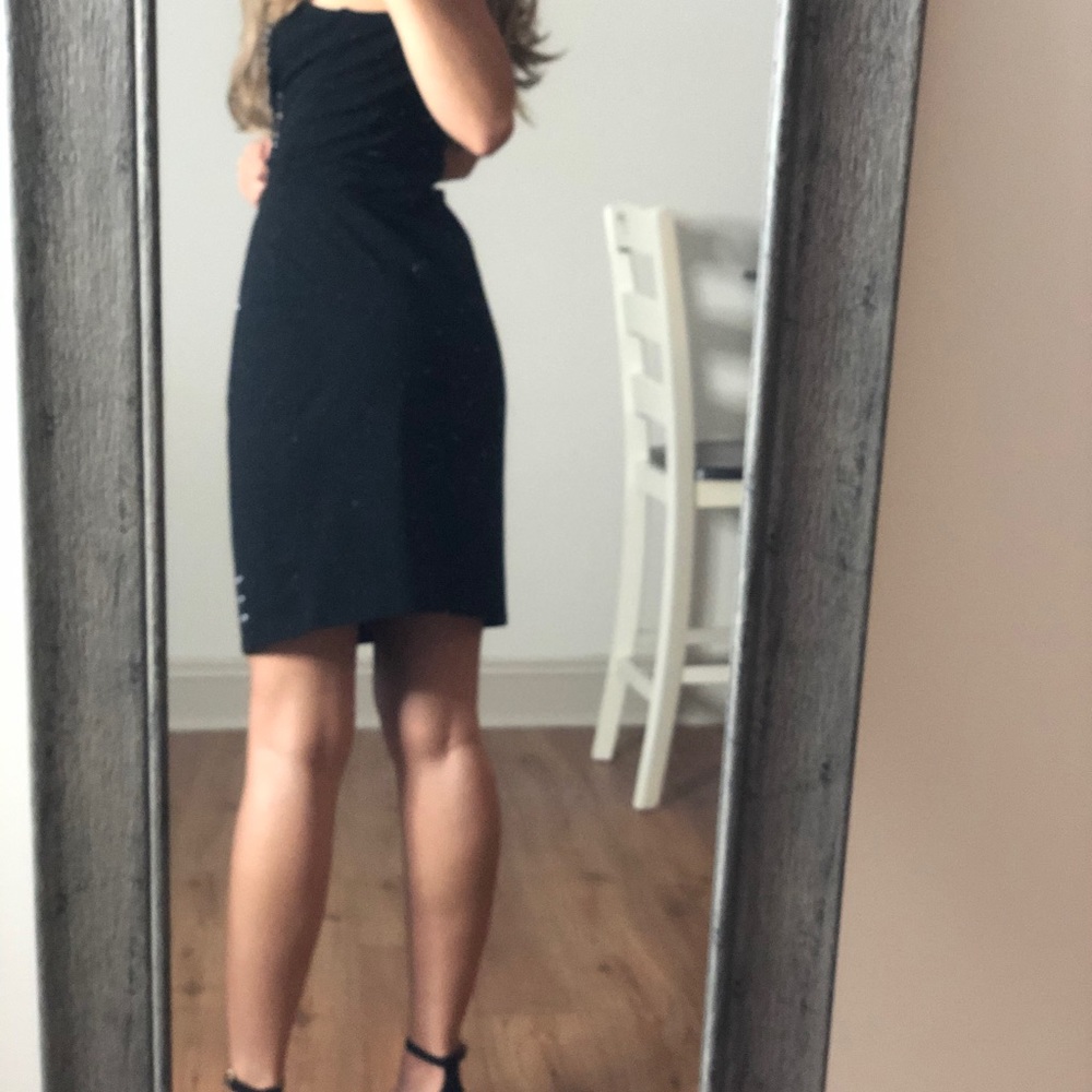 Express dress - Picture 7 of 7